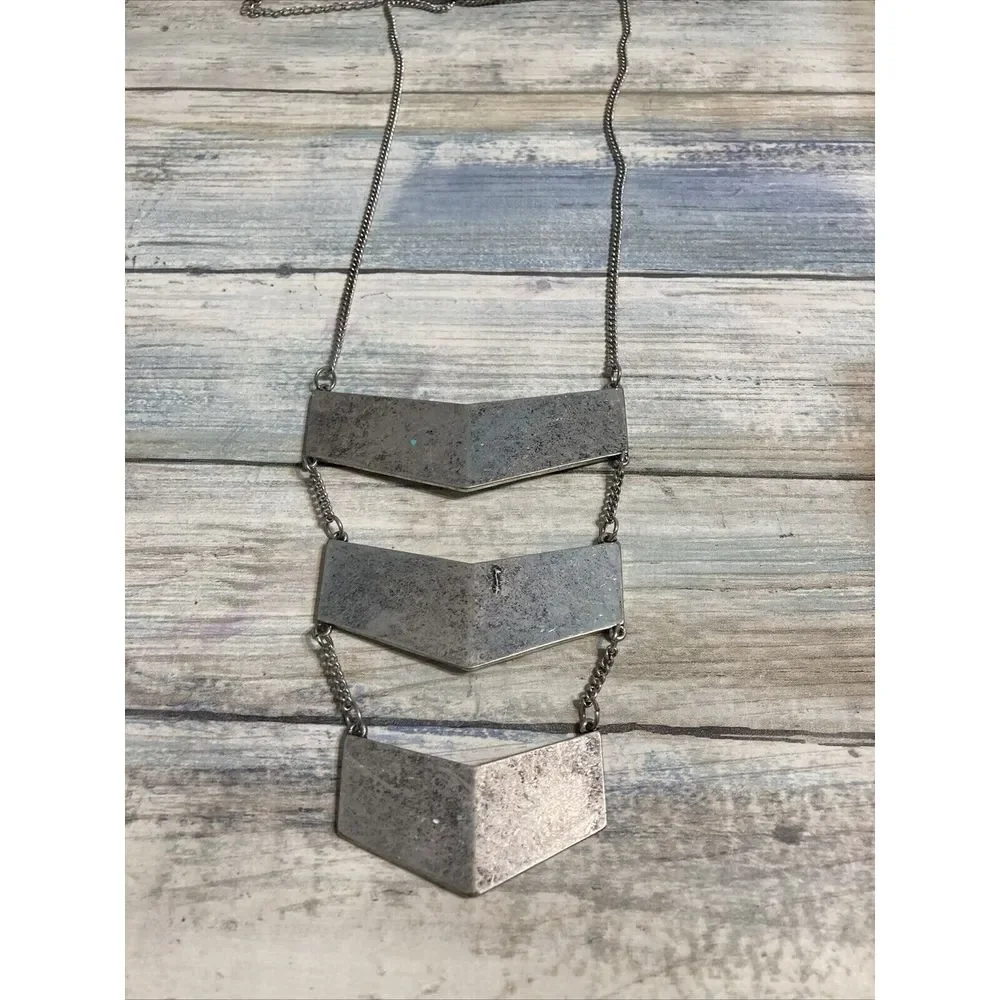 Chevron Style Silver Tone 26
